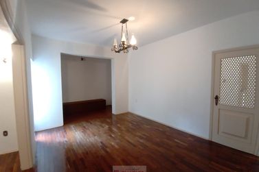 Casa para alugar - 292m&sup2; - Centro