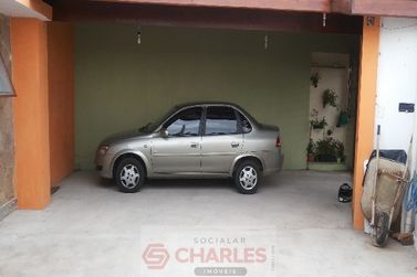 Casa &agrave; venda - 200m&sup2; - Centro