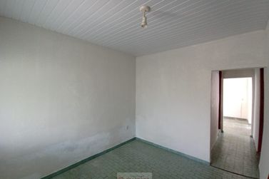 Casa para alugar - 80m&sup2; - Centro
