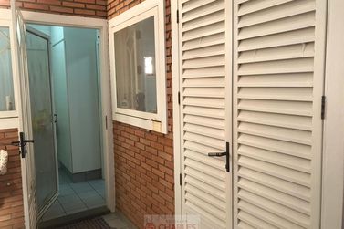 Casa &agrave; venda - 180m&sup2; - Centro