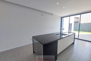 Casa &agrave; venda - 155m&sup2; - Centro