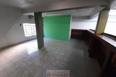 Sal&atilde;o Comercial para alugar - 400m&sup2; - Centro