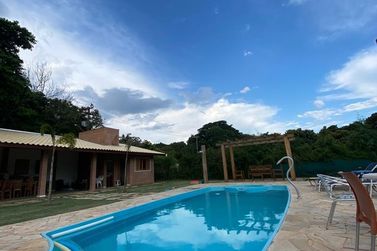 S&iacute;tio &agrave; venda - 400m&sup2; - Centro