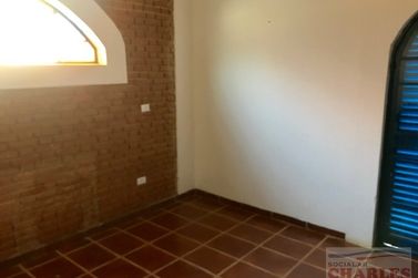 S&iacute;tio &agrave; venda - 600m&sup2; - Centro