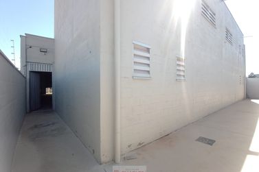 Sal&atilde;o Comercial para alugar - 274m&sup2; - Centro
