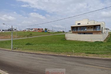 Terreno &agrave; venda - 10m&sup2; - Centro
