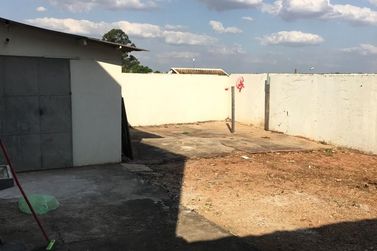 Sal&atilde;o Comercial &agrave; venda - 200m&sup2; - Centro