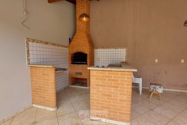 Casa &agrave; venda - 185m&sup2; - Centro