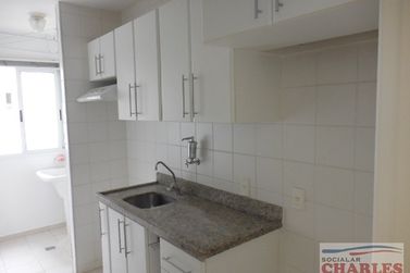 Apartamento &agrave; venda - 74m&sup2; - Centro