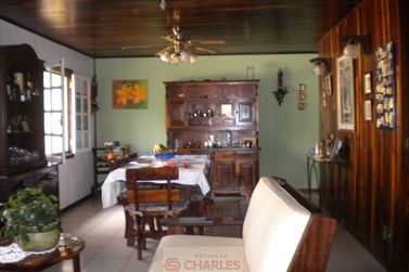 S&iacute;tio &agrave; venda - 300m&sup2; - Centro