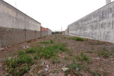 Terreno &agrave; venda - 10m&sup2; - Centro