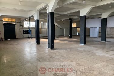 Sal&atilde;o Comercial &agrave; venda - 605m&sup2; - Centro