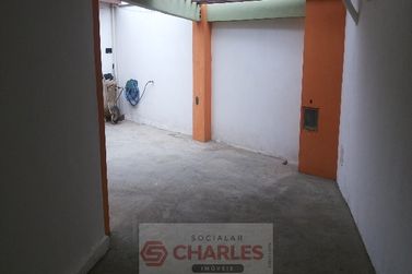 Casa &agrave; venda - 200m&sup2; - Centro