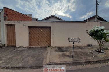 Casa &agrave; venda - 76m&sup2; - Centro
