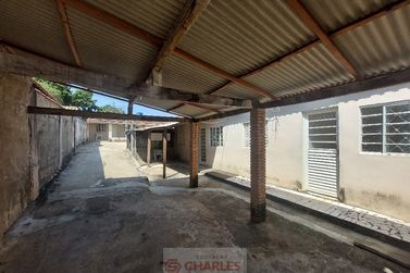 Casa &agrave; venda - 96m&sup2; - Centro