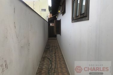Casa &agrave; venda - 204m&sup2; - Centro