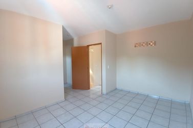 Casa para alugar - 120m&sup2; - Centro