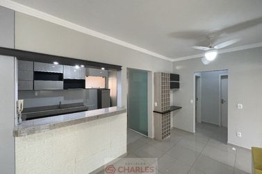 Apartamento &agrave; venda - 103m&sup2; - Centro