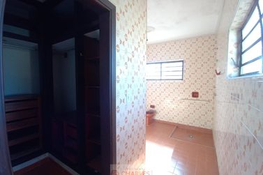 Casa para alugar - 217m&sup2; - Centro