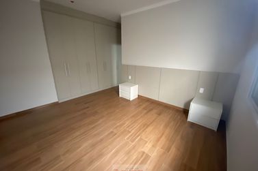 Casa &agrave; venda - 230m&sup2; - Centro