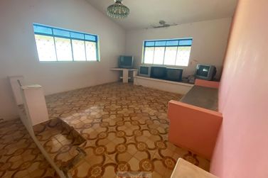 S&iacute;tio &agrave; venda - 84000m&sup2; - Centro