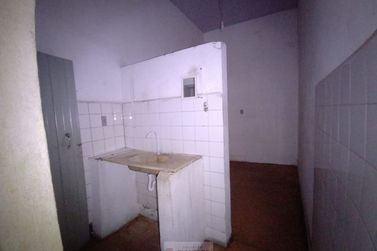 Sal&atilde;o Comercial para alugar - 160m&sup2; - Centro