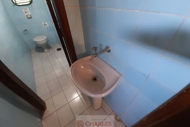 Sal&atilde;o Comercial para alugar - 400m&sup2; - Centro