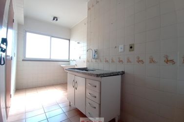 Apartamento &agrave; venda - 58m&sup2; - Centro
