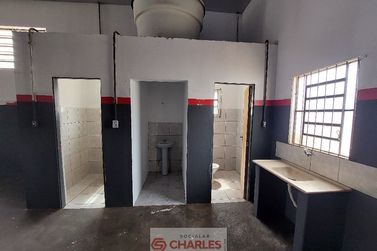 Sal&atilde;o Comercial &agrave; venda - 200m&sup2; - Centro