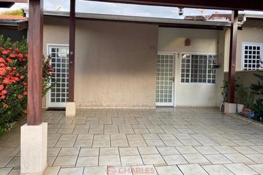 Casa &agrave; venda - 10m&sup2; - Centro