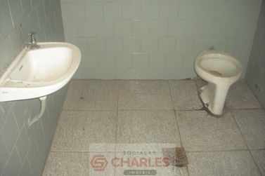 Sal&atilde;o Comercial &agrave; venda - 166m&sup2; - Centro