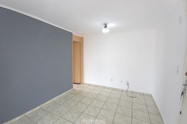 Apartamento para alugar - 46m&sup2; - Centro