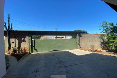 Casa &agrave; venda - 325m&sup2; - Centro
