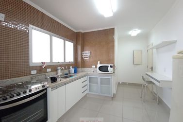 Apartamento para alugar - 130m&sup2; - Centro
