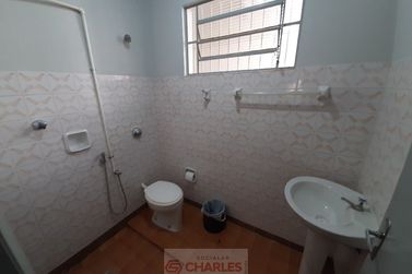 Sal&atilde;o Comercial &agrave; venda - 228m&sup2; - Centro