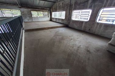 Sal&atilde;o Comercial para alugar - 407m&sup2; - Centro