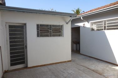 Casa &agrave; venda - 201m&sup2; - Centro