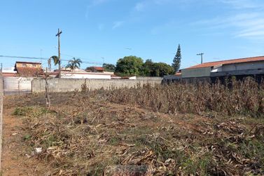 Terreno para alugar - 10m&sup2; - Centro