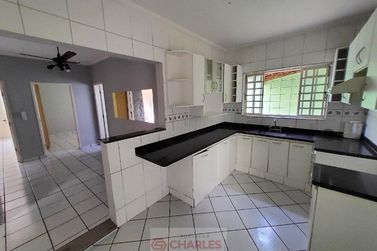 Casa &agrave; venda - 82m&sup2; - Centro
