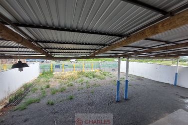 Sal&atilde;o Comercial para alugar - 272m&sup2; - Centro