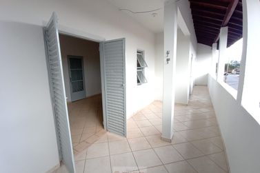 Casa para alugar - 10m&sup2; - Centro