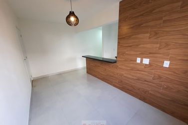 Apartamento para alugar - 54m&sup2; - Centro