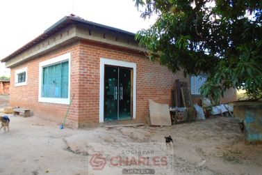 S&iacute;tio &agrave; venda - 150m&sup2; - Centro