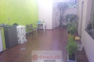 Sal&atilde;o Comercial &agrave; venda - 656m&sup2; - Centro