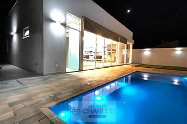 Casa &agrave; venda - 400m&sup2; - Centro