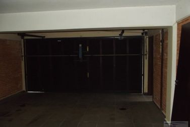 Casa &agrave; venda - 376m&sup2; - Centro