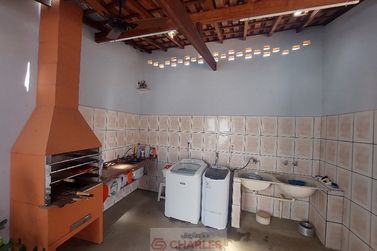 Casa &agrave; venda - 210m&sup2; - Centro