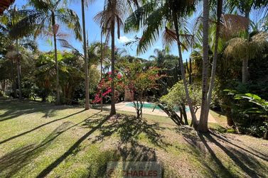 S&iacute;tio &agrave; venda - 207m&sup2; - Centro