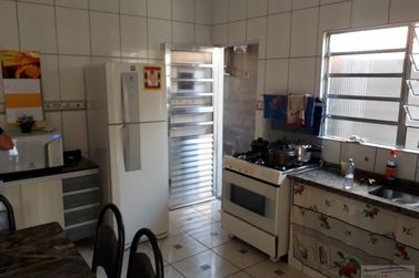 Casa &agrave; venda - 107m&sup2; - Centro
