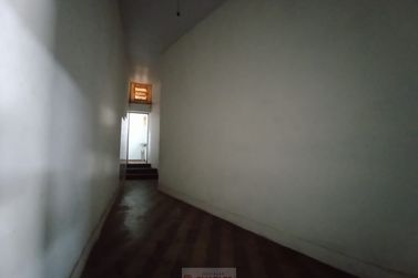 Sal&atilde;o Comercial para alugar - 160m&sup2; - Centro